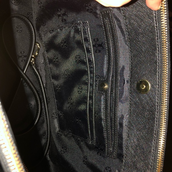 Robinson - Picture 4 of 8